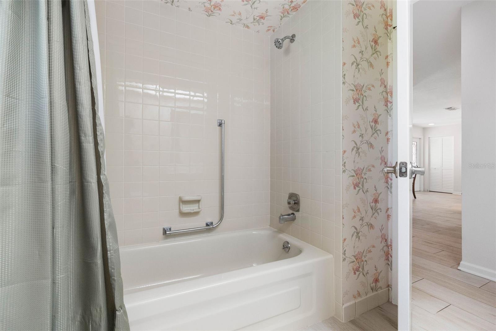 1681 Macdonnell Ct Property Photo 19