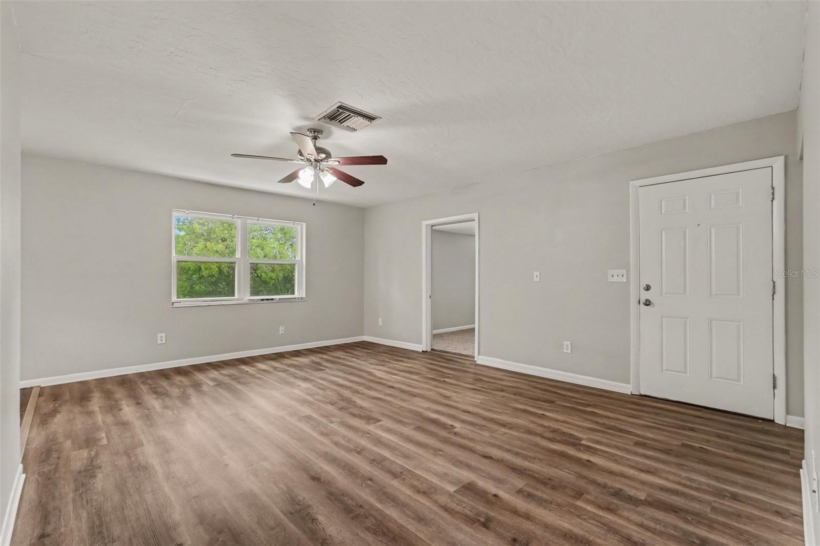 6291 Kimball Ct Property Photo 6