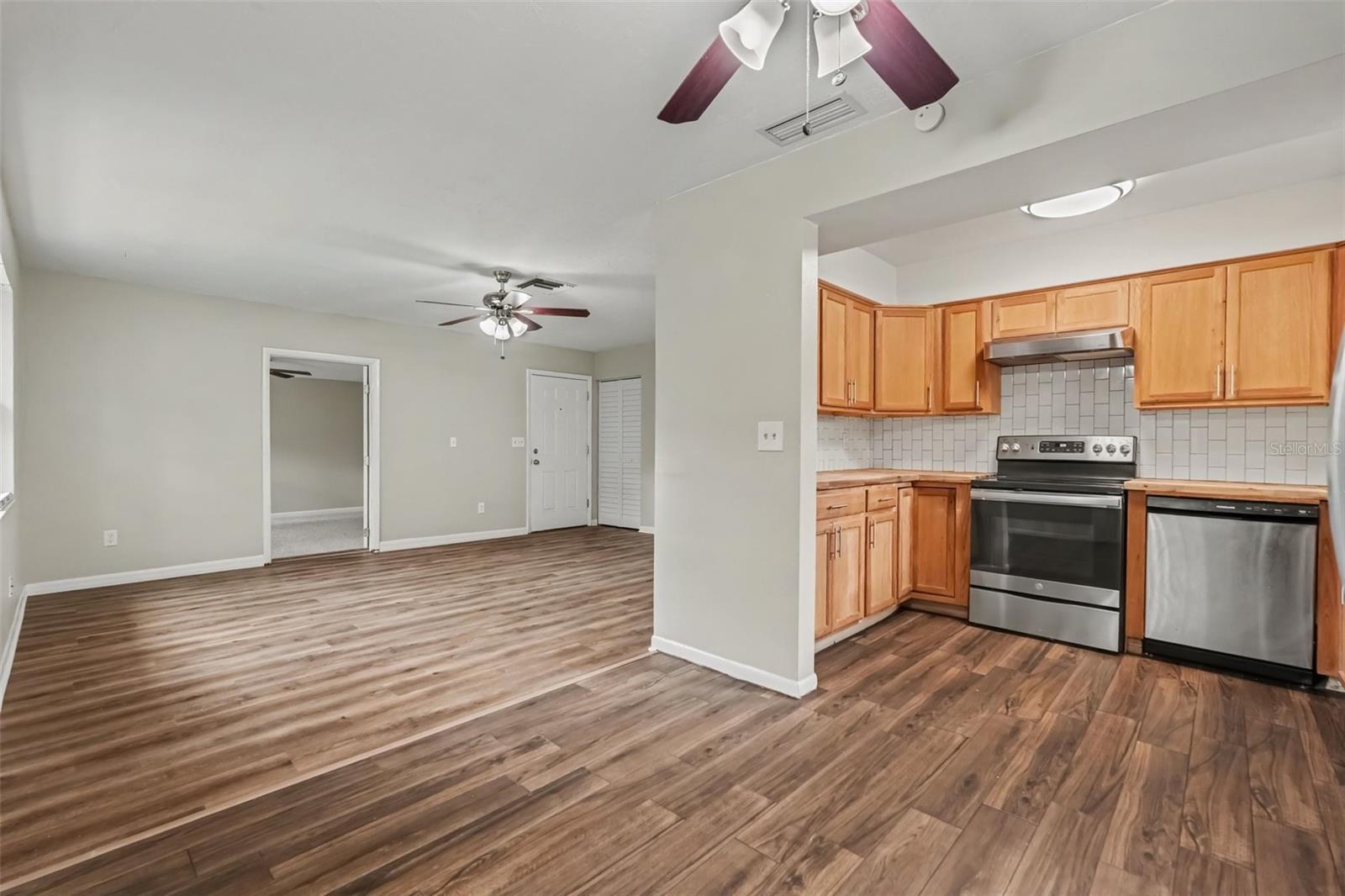 6291 Kimball Ct Property Photo 8