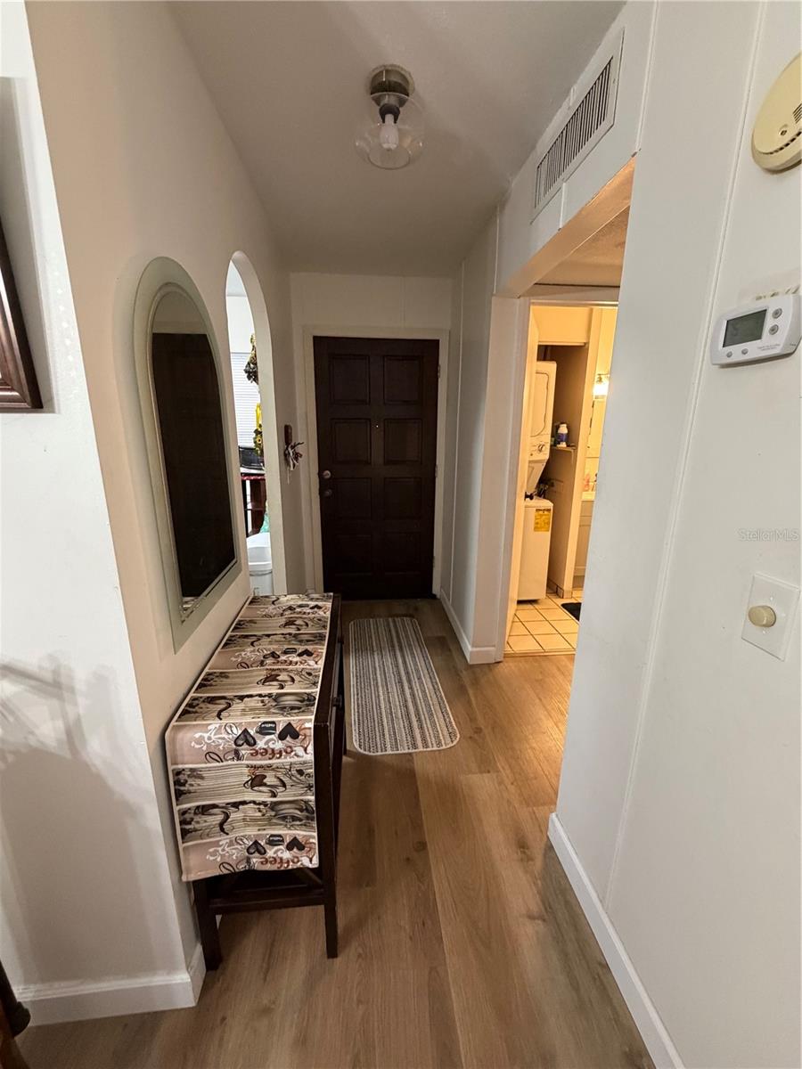 1603 Mission Hills Blvd Property Photo 4