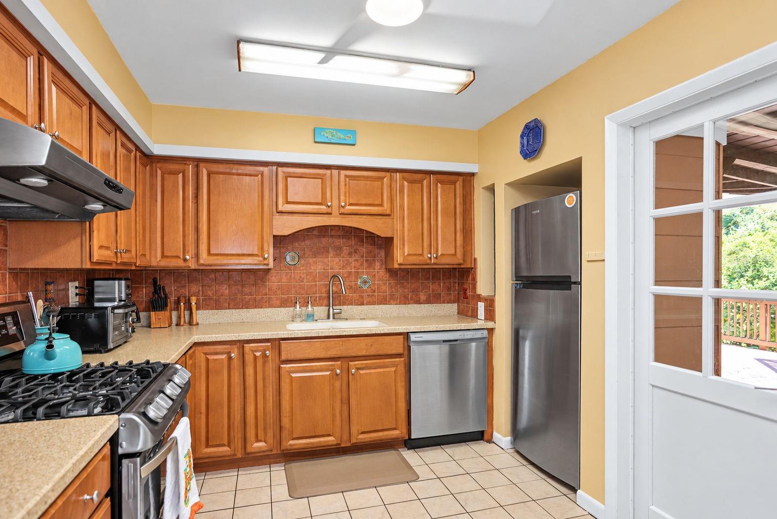 1725 San Mateo Dr Property Photo 15