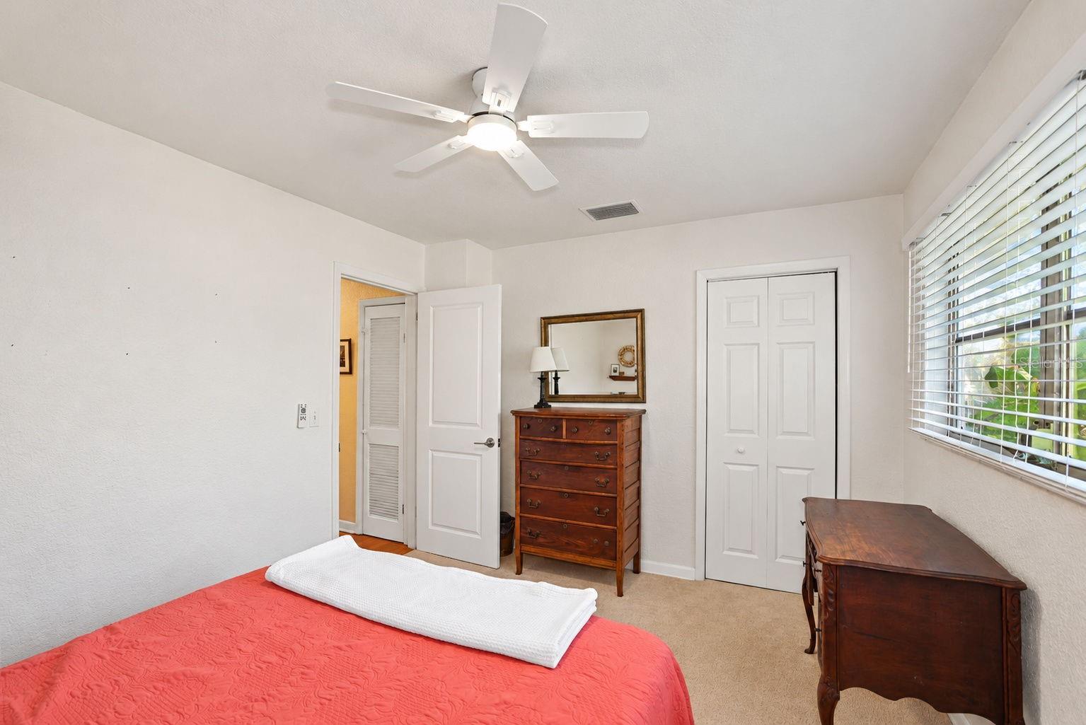 1725 San Mateo Dr Property Photo 36