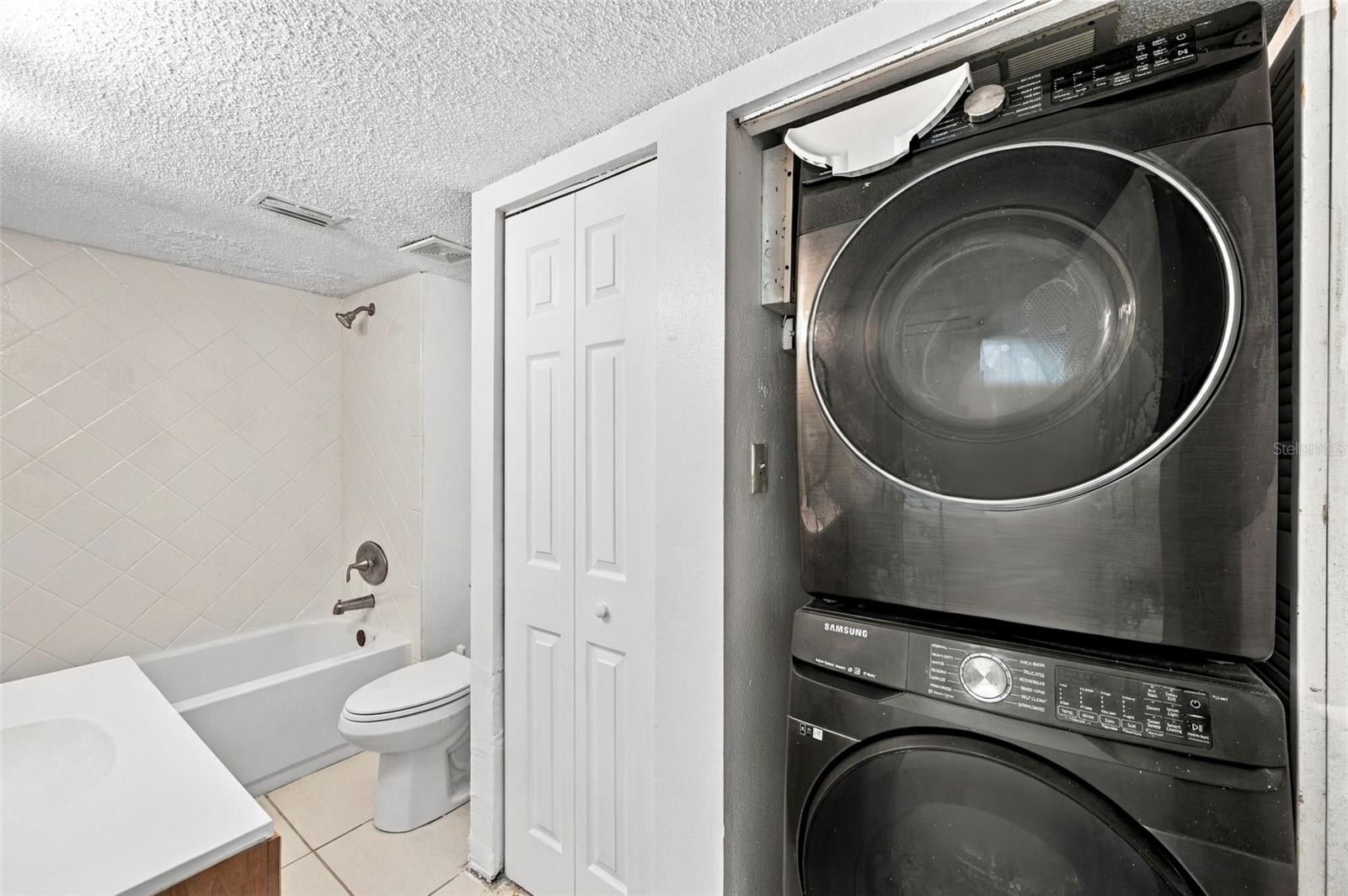 2051 Skimmer Ct W #112 Property Photo 17
