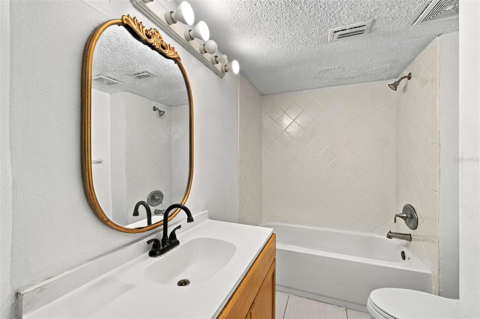 2051 Skimmer Ct W #112 Property Photo 18
