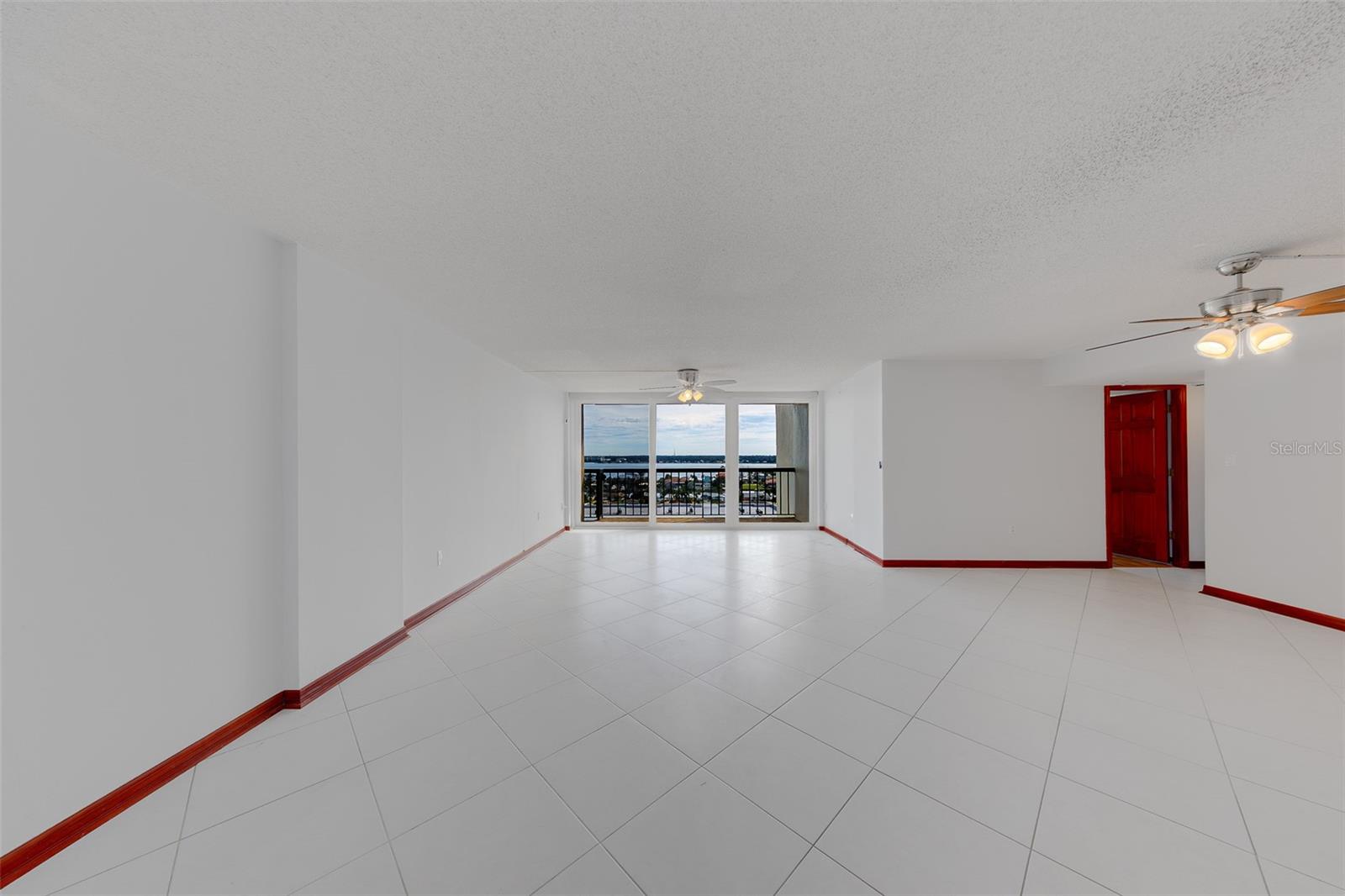 400 Island Way #1109 Property Photo 16