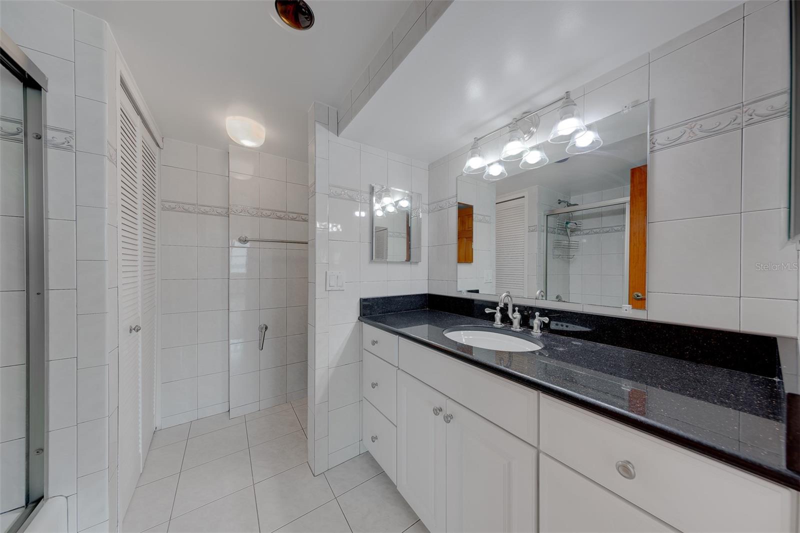 400 Island Way #1109 Property Photo 23