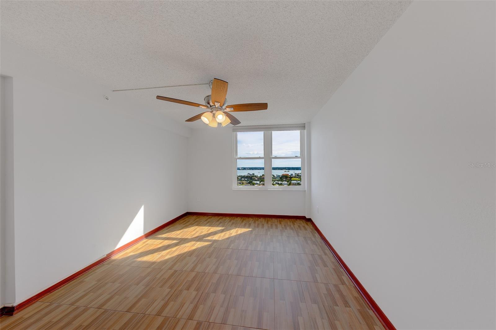 400 Island Way #1109 Property Photo 34