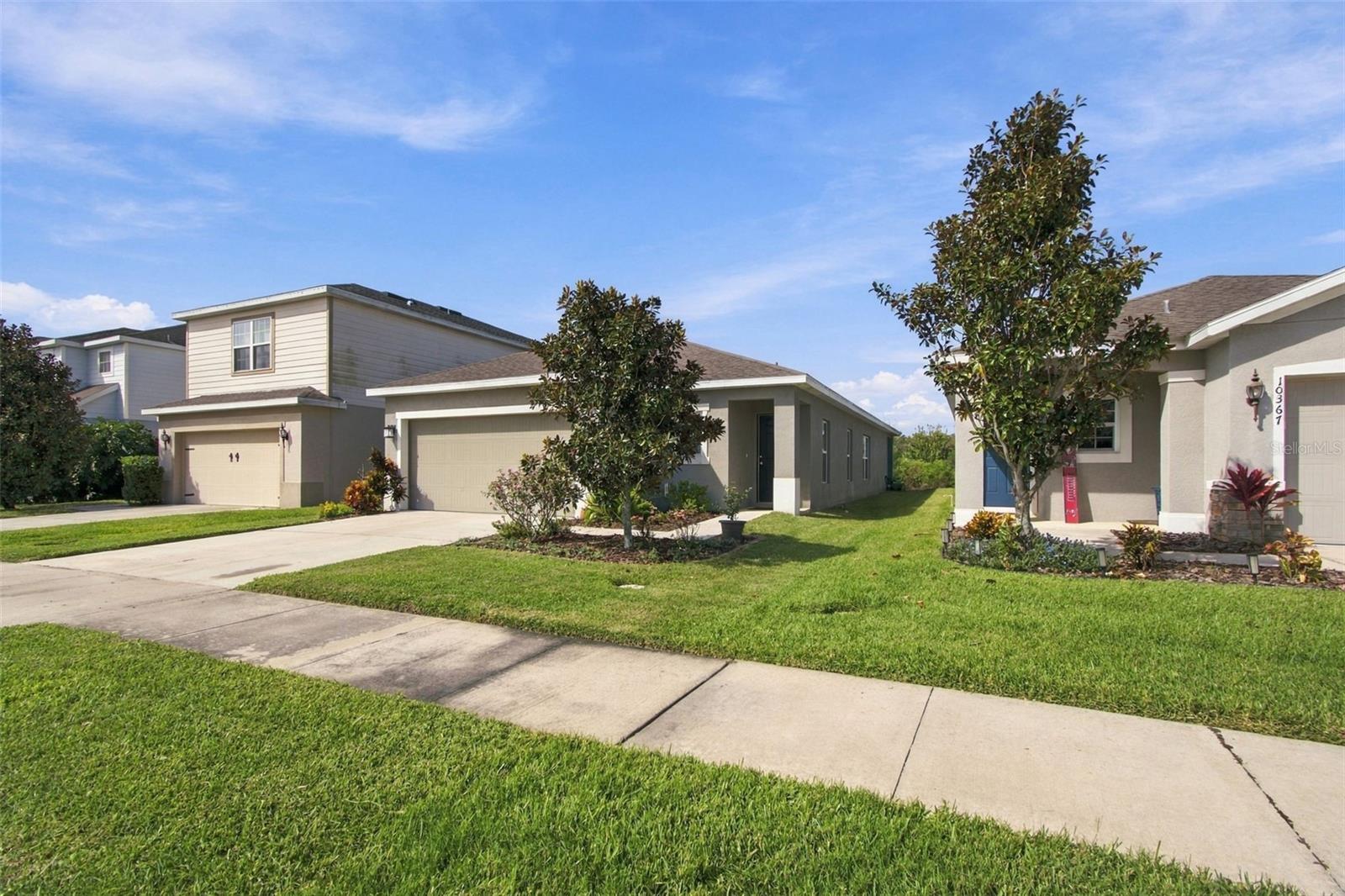 10359 Hawks Landing Dr Property Photo 3
