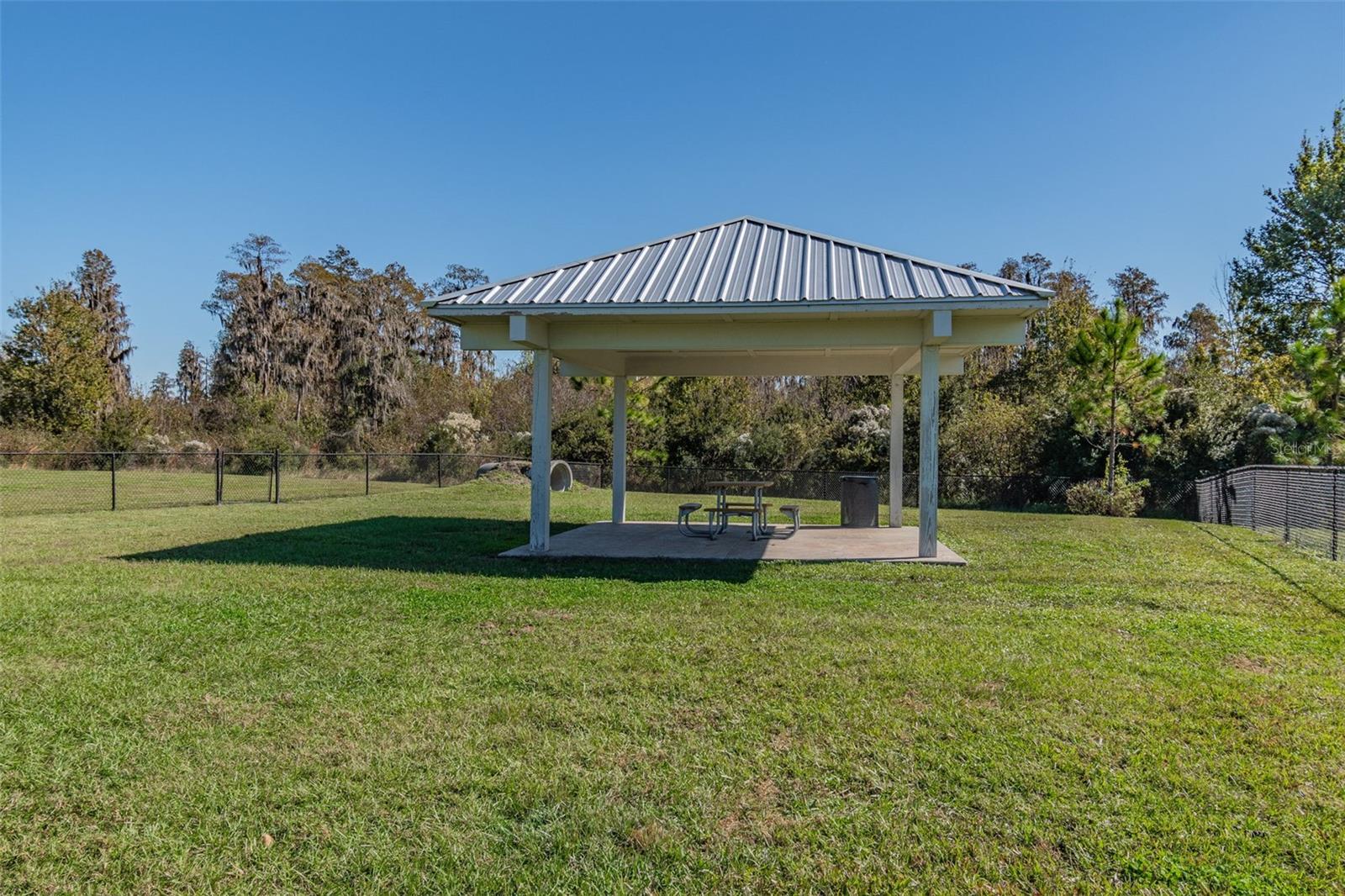 10359 Hawks Landing Dr Property Photo 39