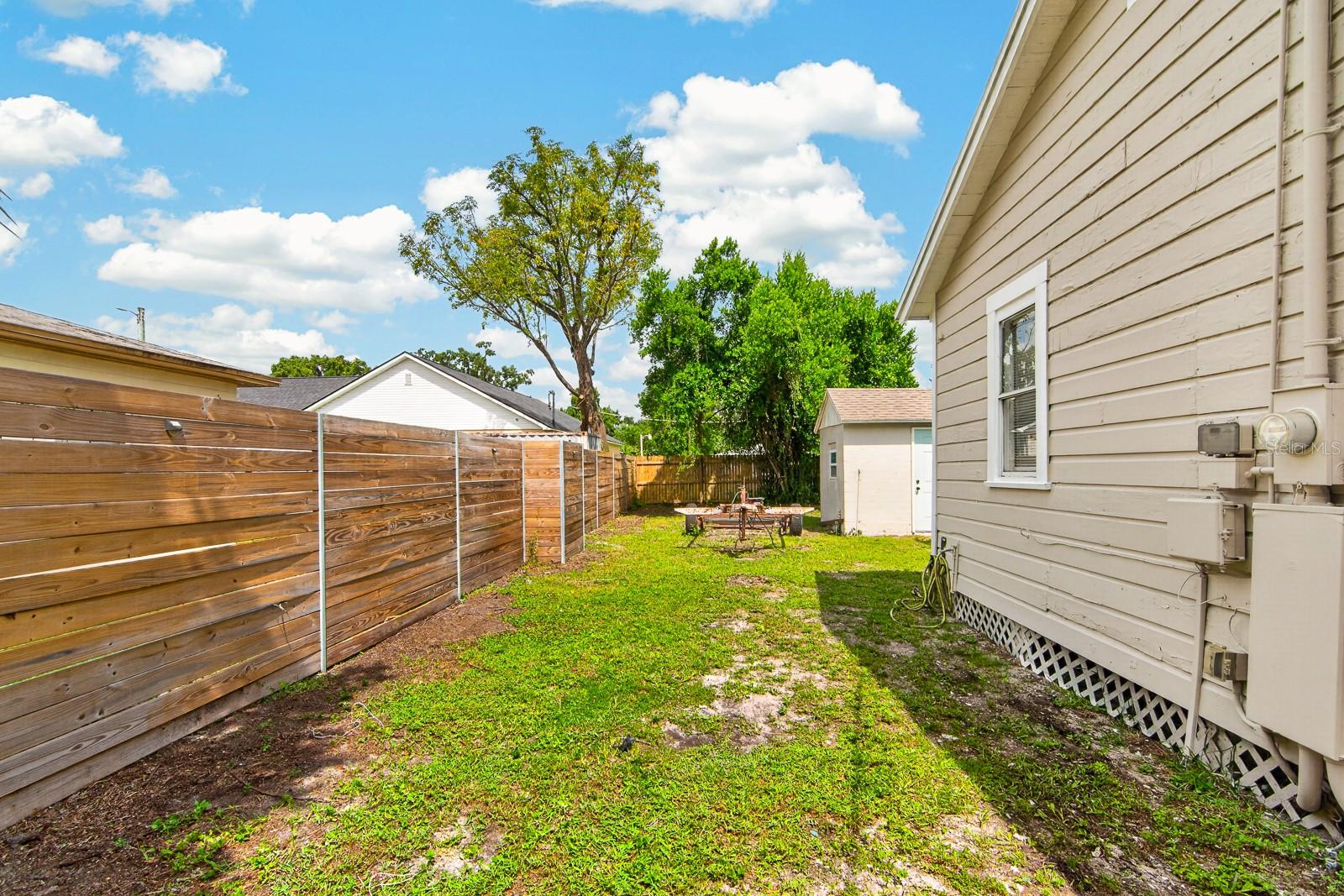 1806 E Mcberry St Property Photo 34
