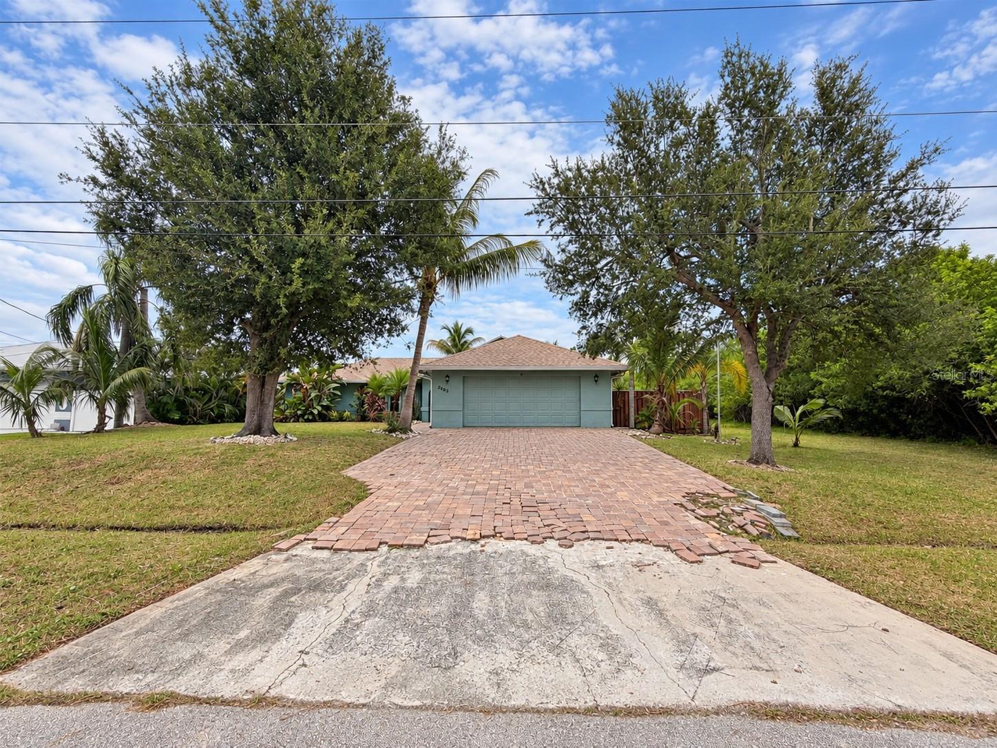 2633 Sw Tanforan Blvd Property Photo 3