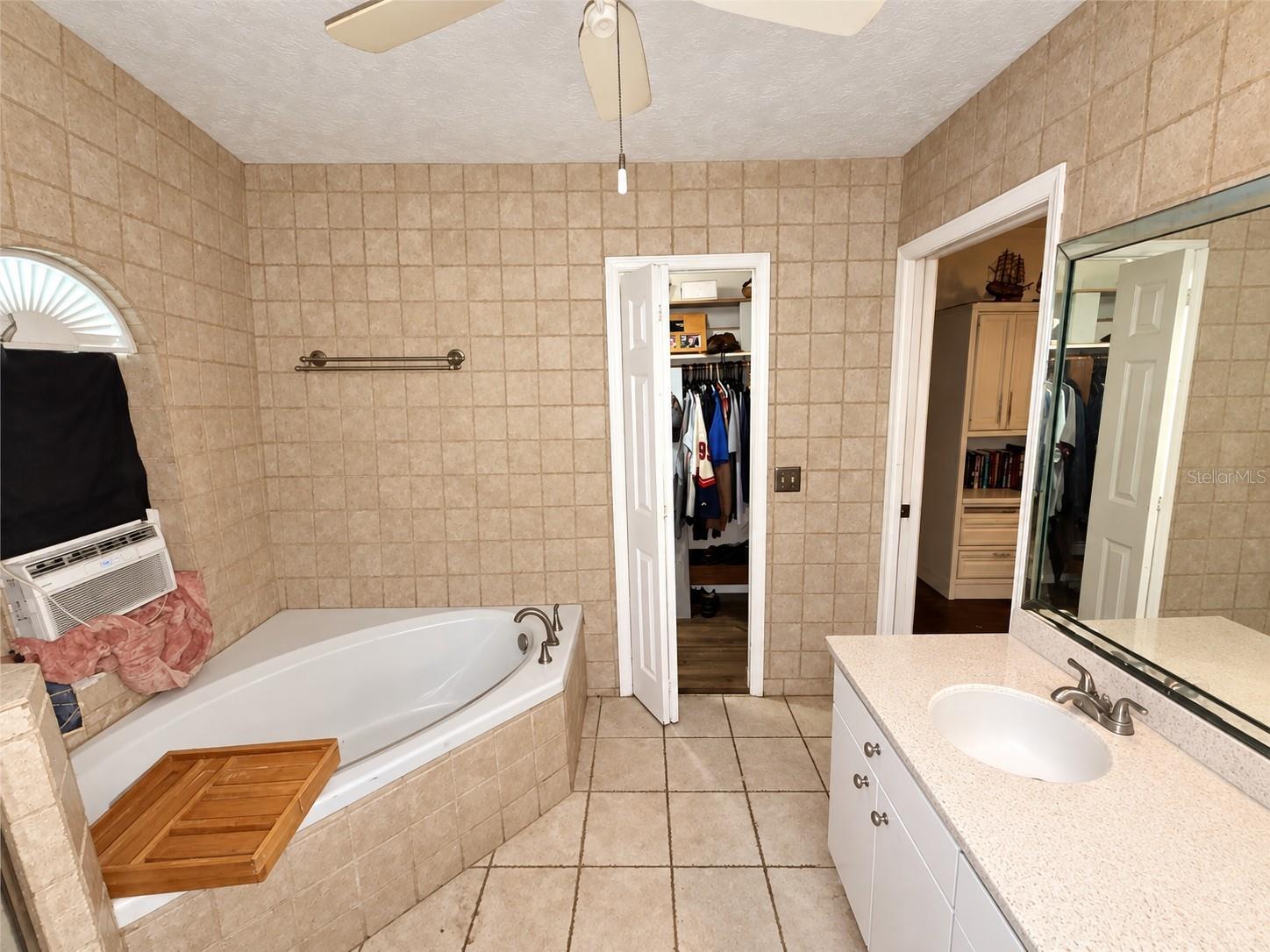 2633 Sw Tanforan Blvd Property Photo 11