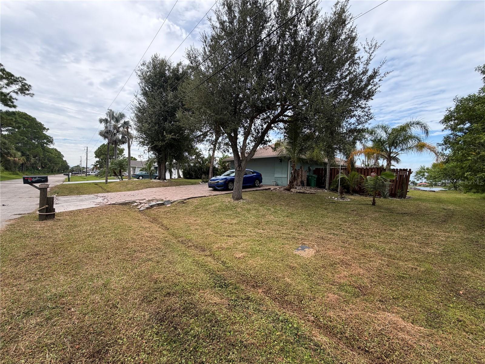 2633 Sw Tanforan Blvd Property Photo 37