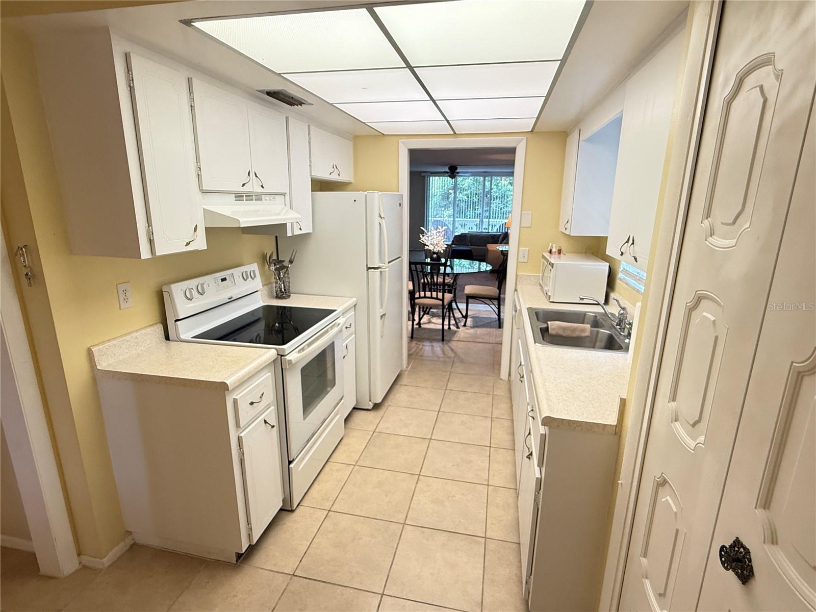 1009 Pearce Dr #206 Property Photo 3