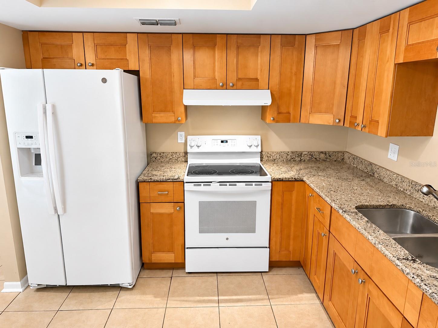 2821 Eagle Run Cir S Property Photo 5