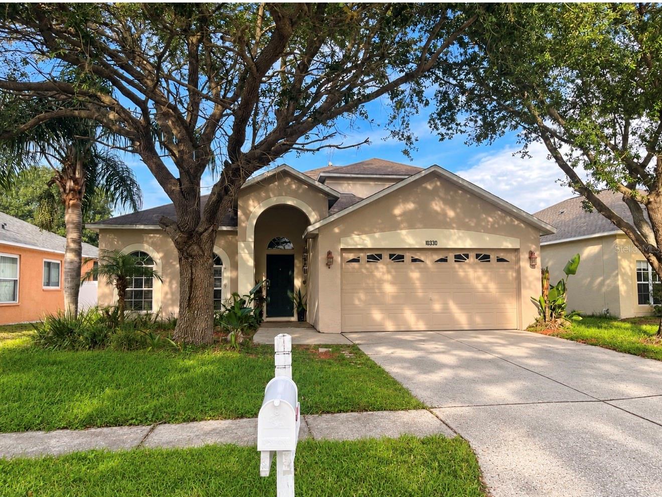 10330 Goldenbrook Way Property Photo 1