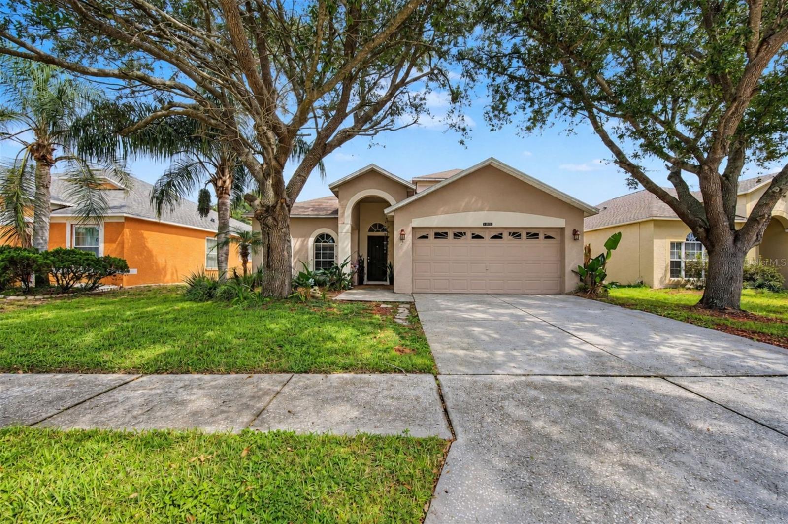 10330 Goldenbrook Way Property Photo 1