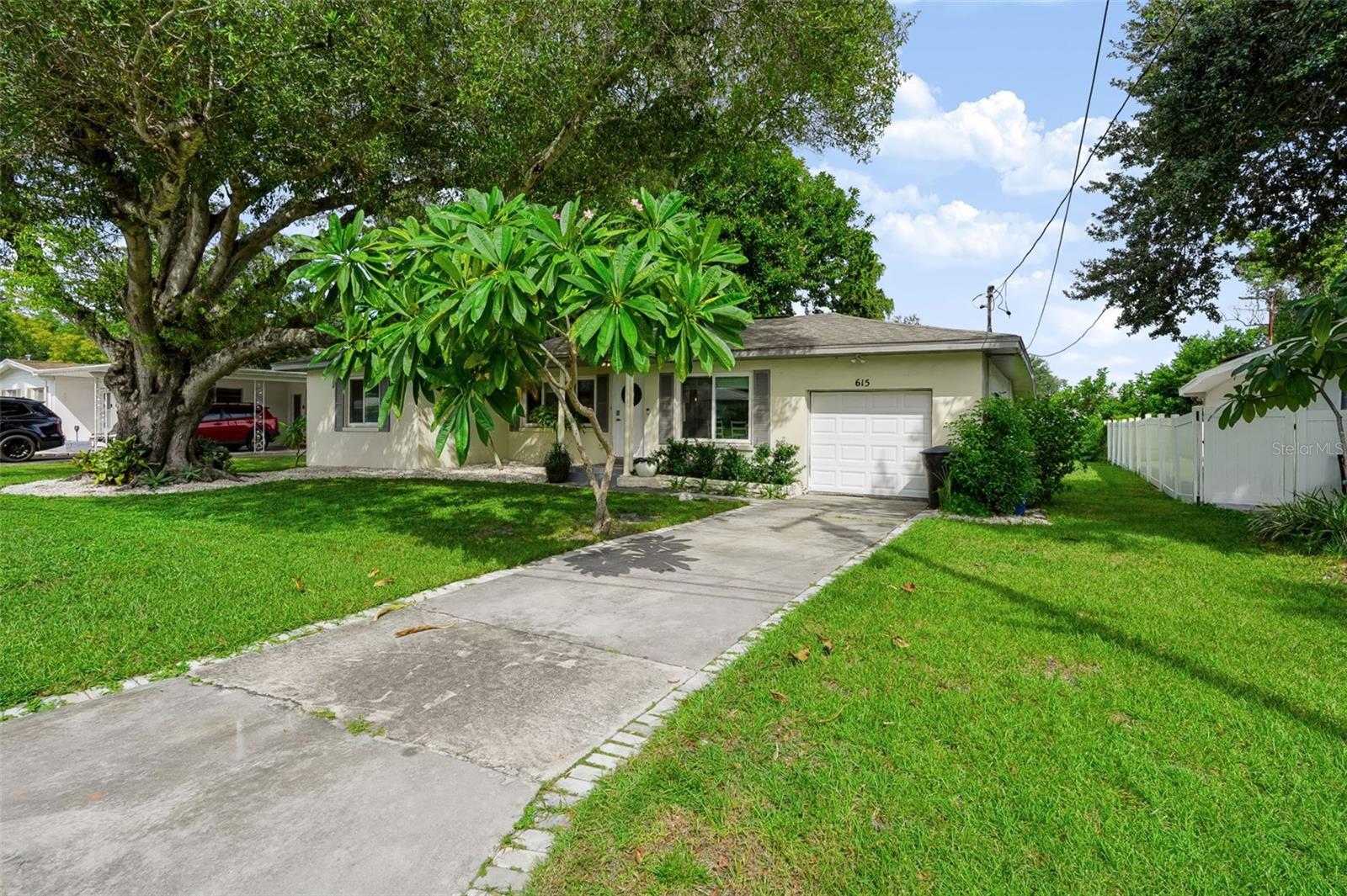 615 Brookside Dr Property Photo 25