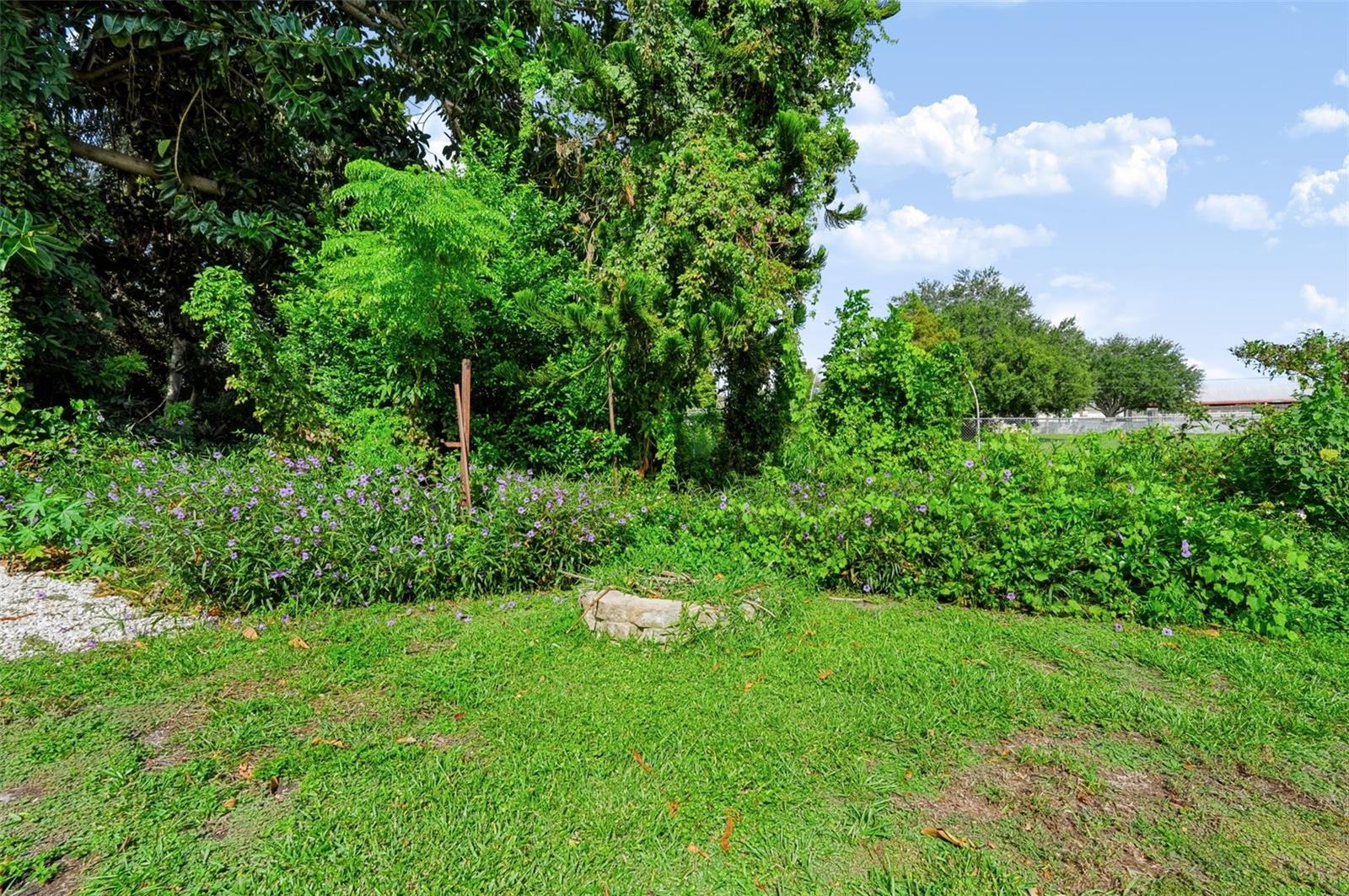 615 Brookside Dr Property Photo 31