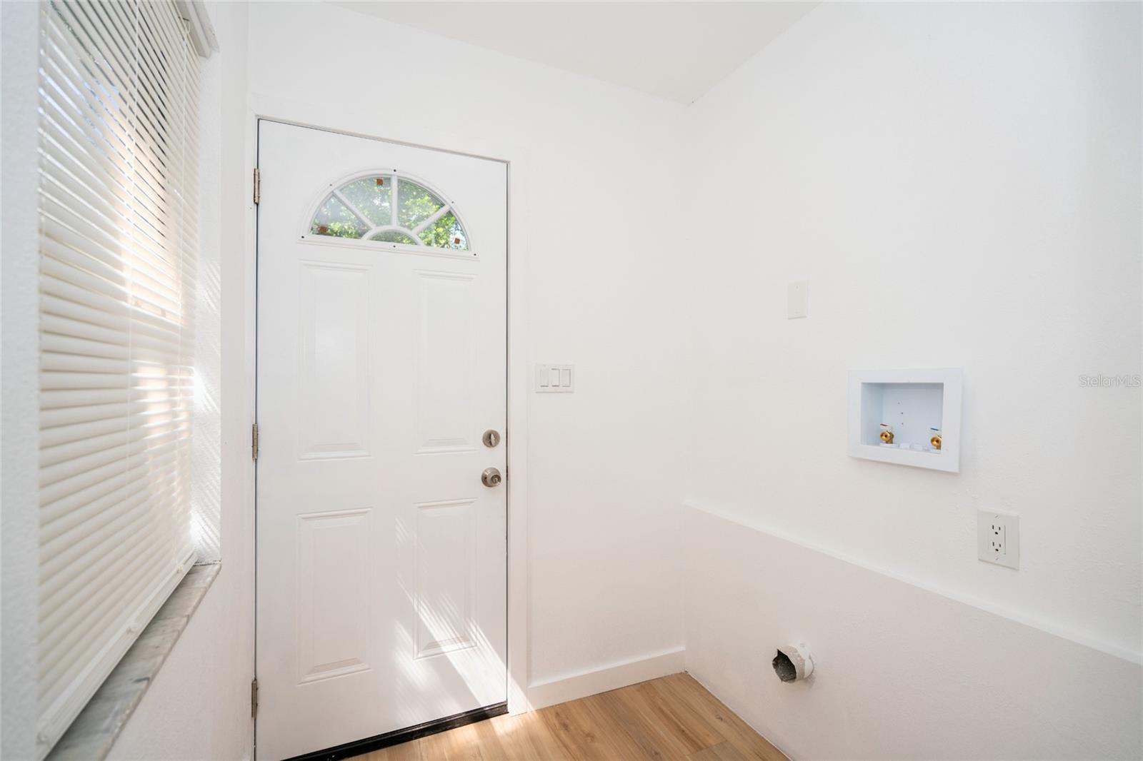 8202 N Alaska St Property Photo 7