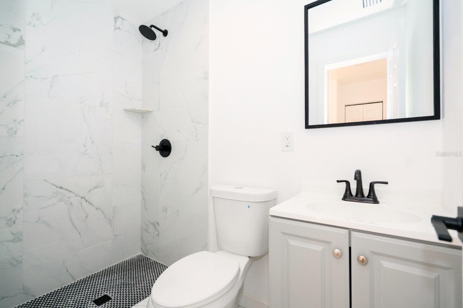 8202 N Alaska St Property Photo 22