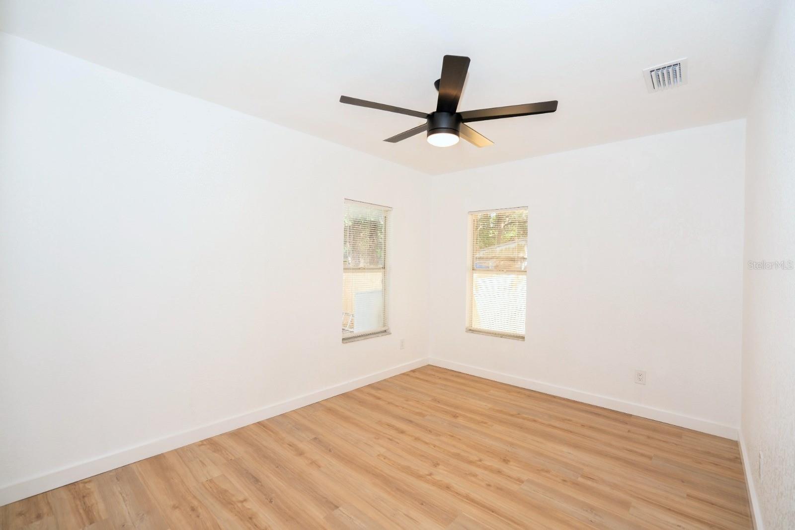 8202 N Alaska St Property Photo 27