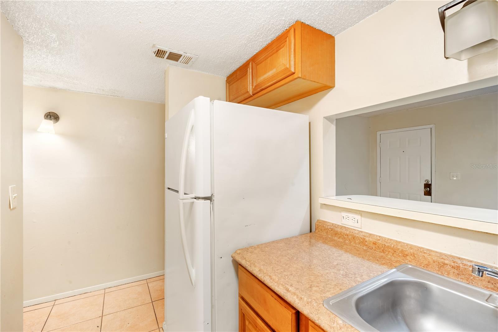 7100 Waterside Dr Property Photo 10