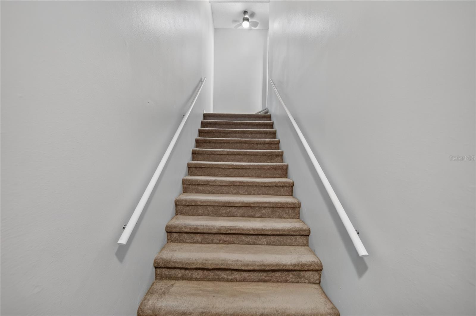 12145 Armenia Gables Cir Property Photo 6