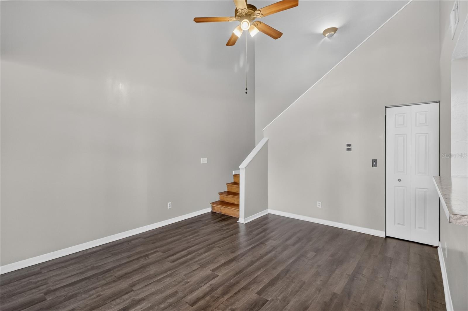 12145 Armenia Gables Cir Property Photo 16