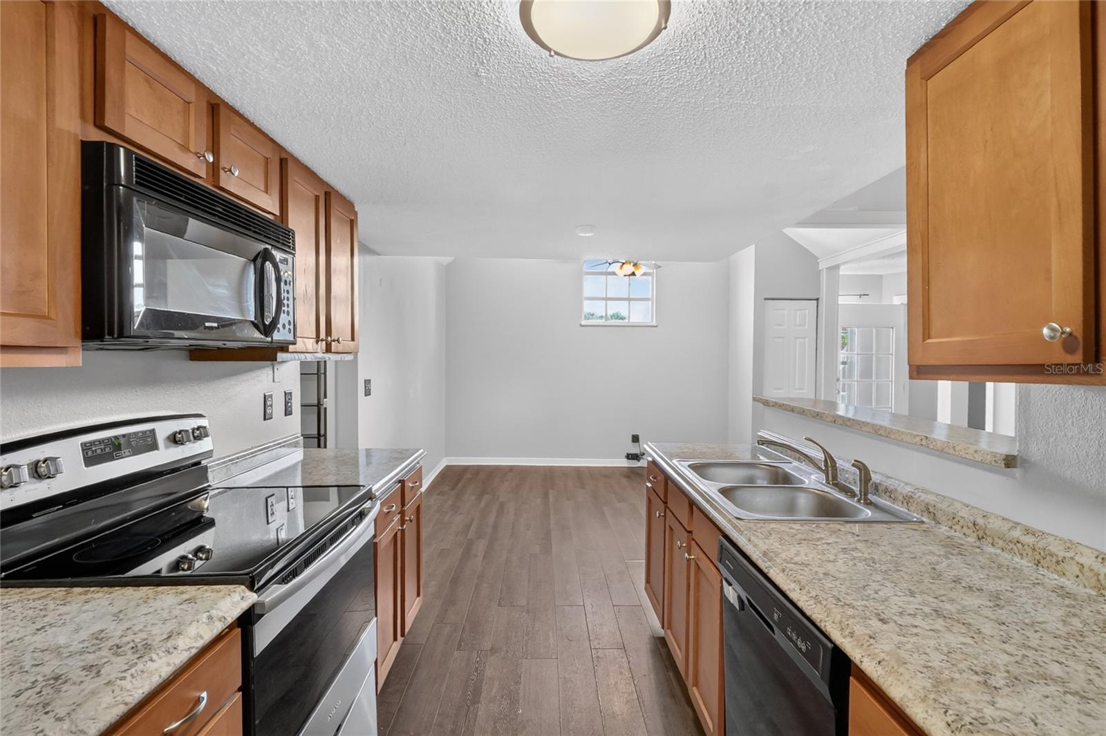 12145 Armenia Gables Cir Property Photo 22