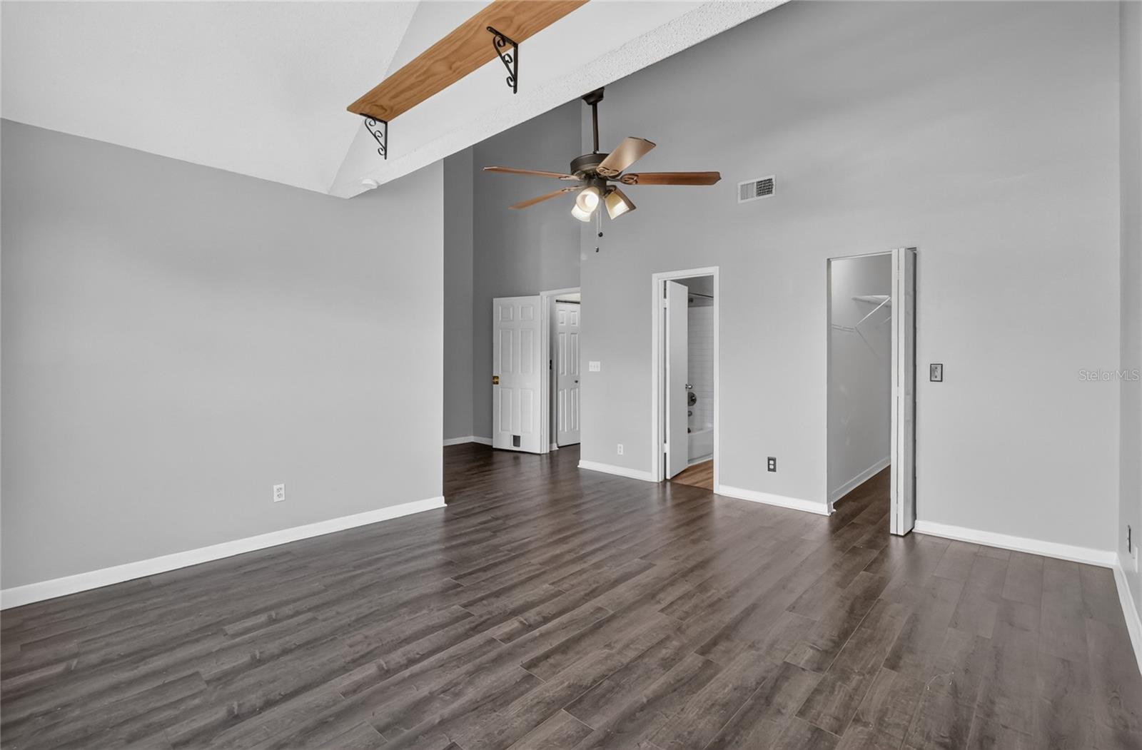 12145 Armenia Gables Cir Property Photo 44