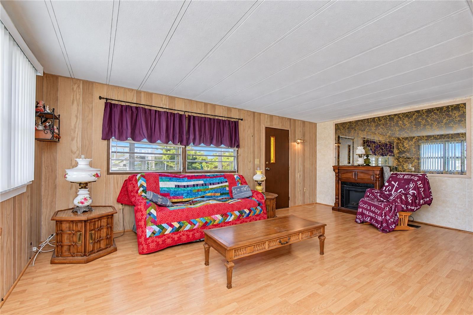 4710 Windy Ln Property Photo 10
