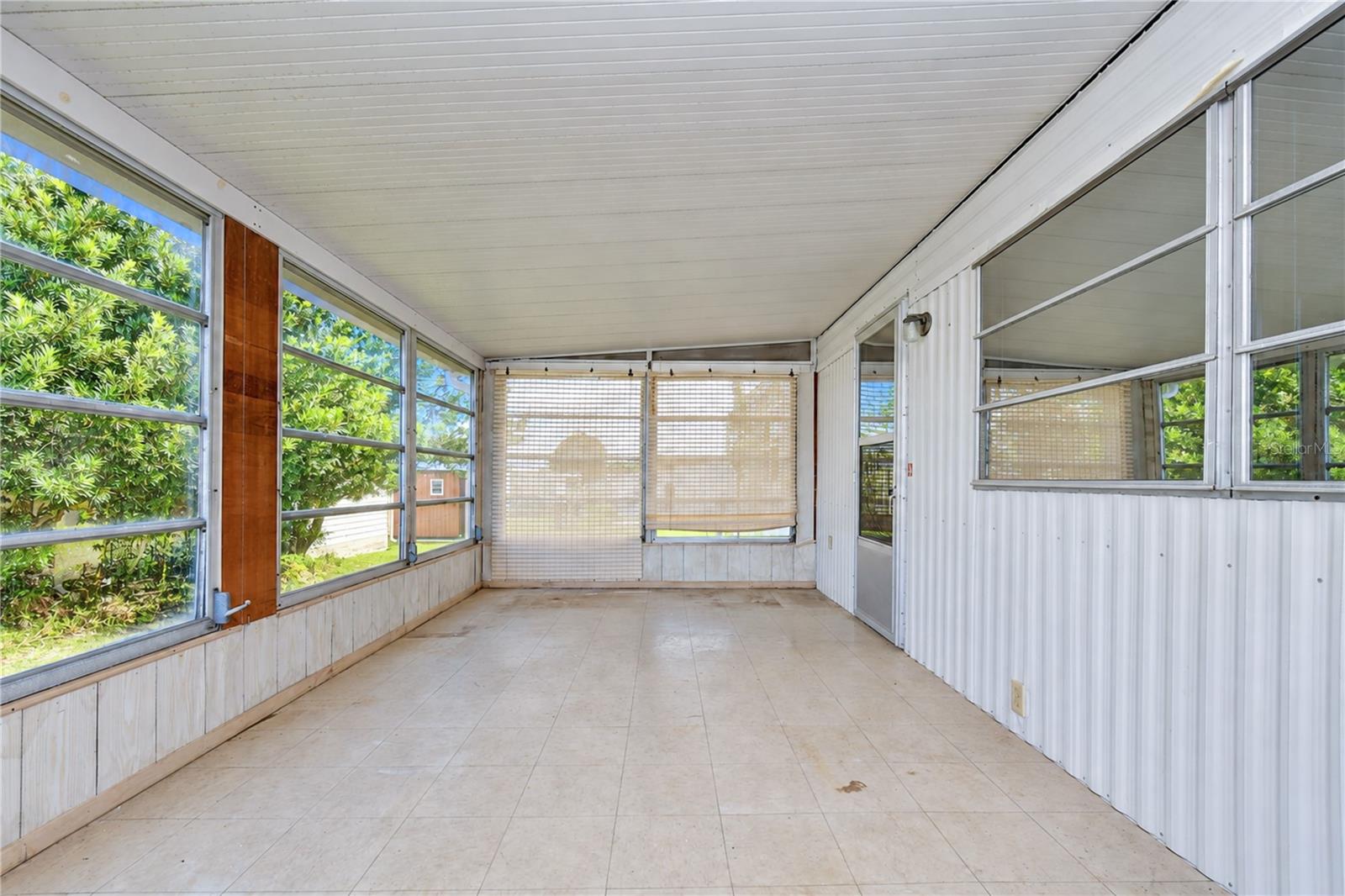 4710 Windy Ln Property Photo 25