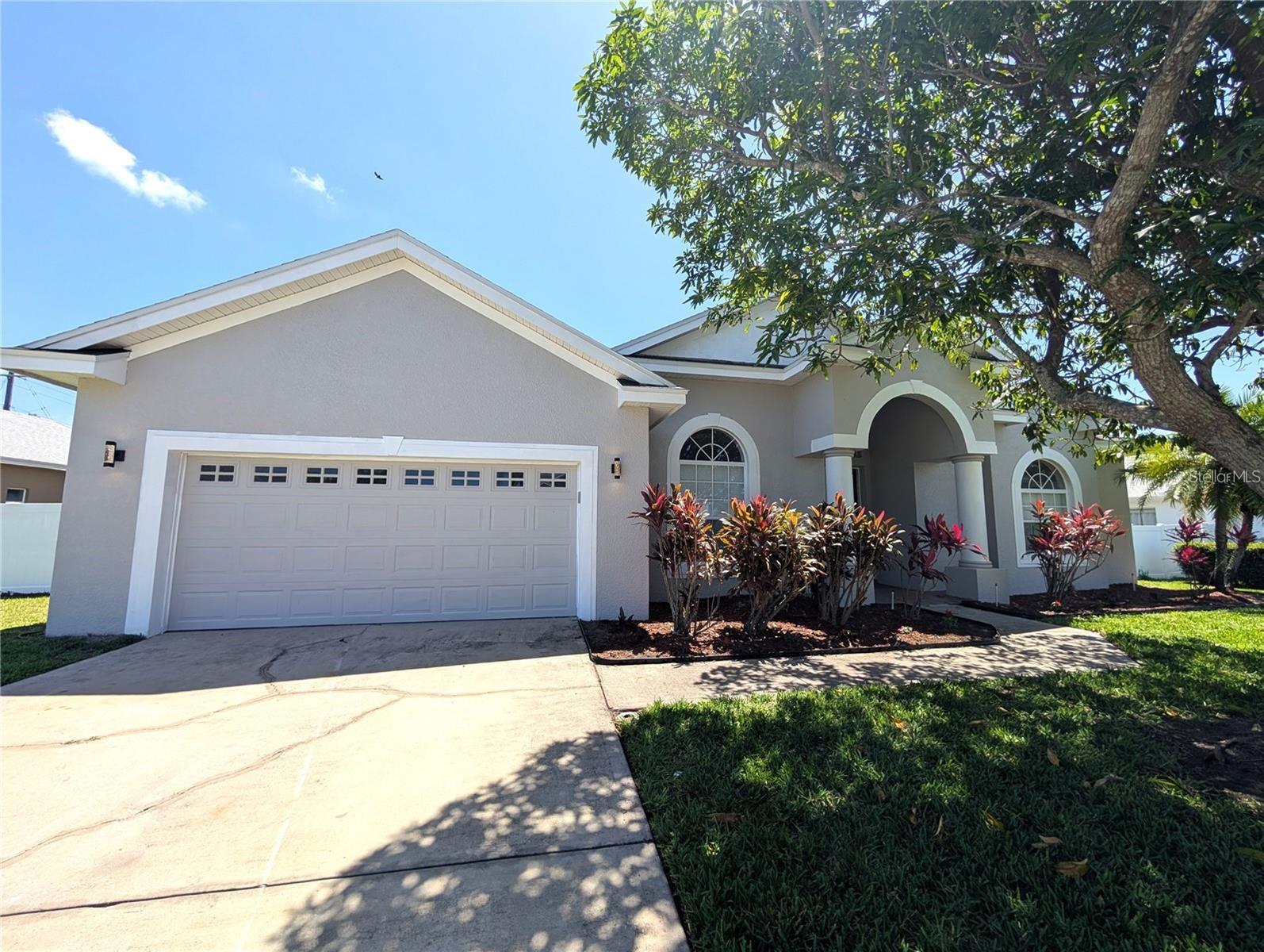 7335 Bent Grass Dr Property Photo 2