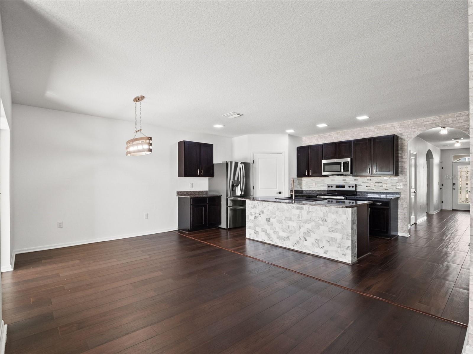 30820 Summer Sun Loop Property Photo 30