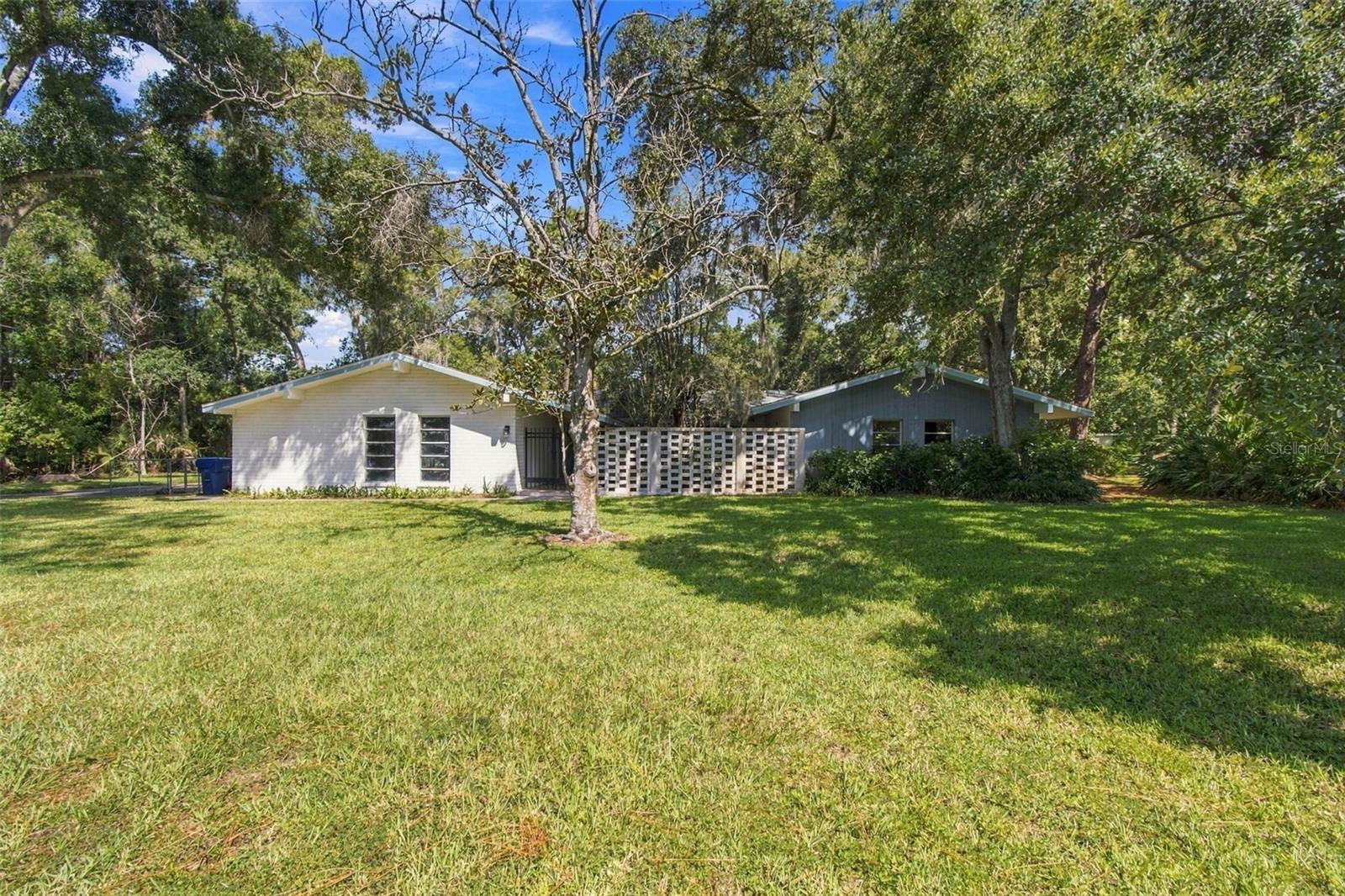 1996 Glenn Rd Property Photo 3