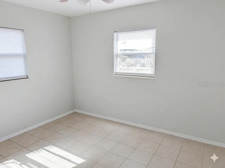 2334 38th Ave N Property Photo 11