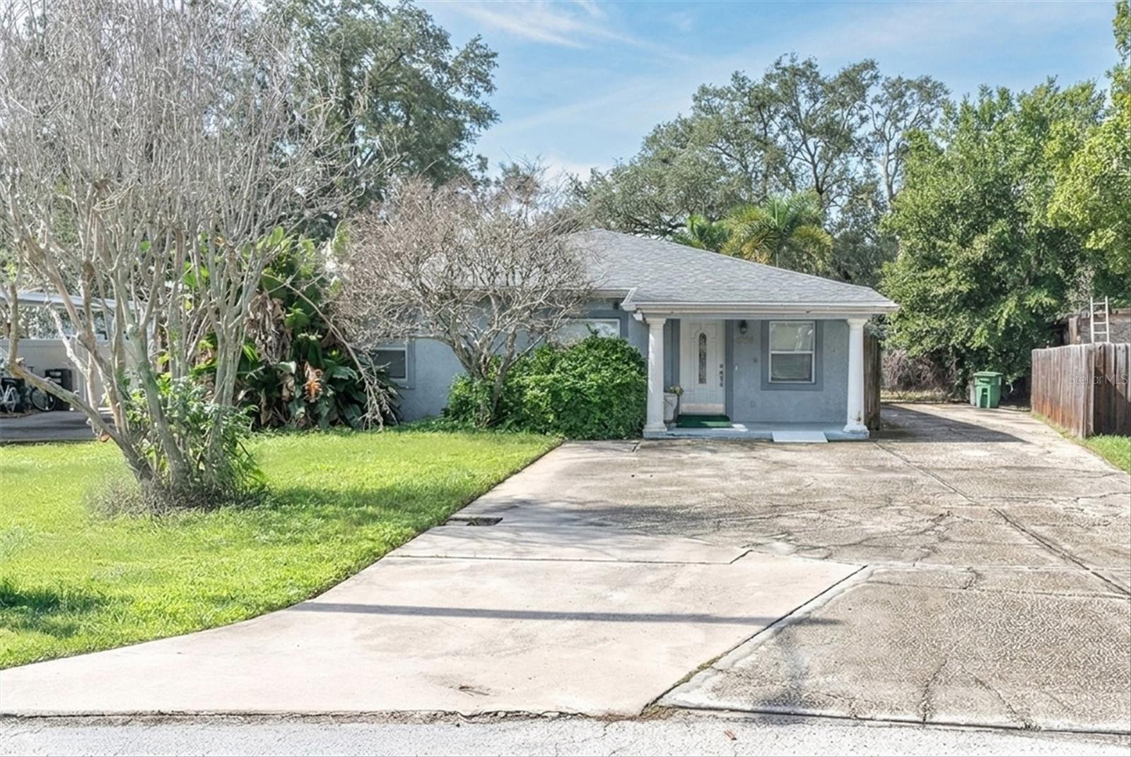 4726 W Tambay Ave Property Photo