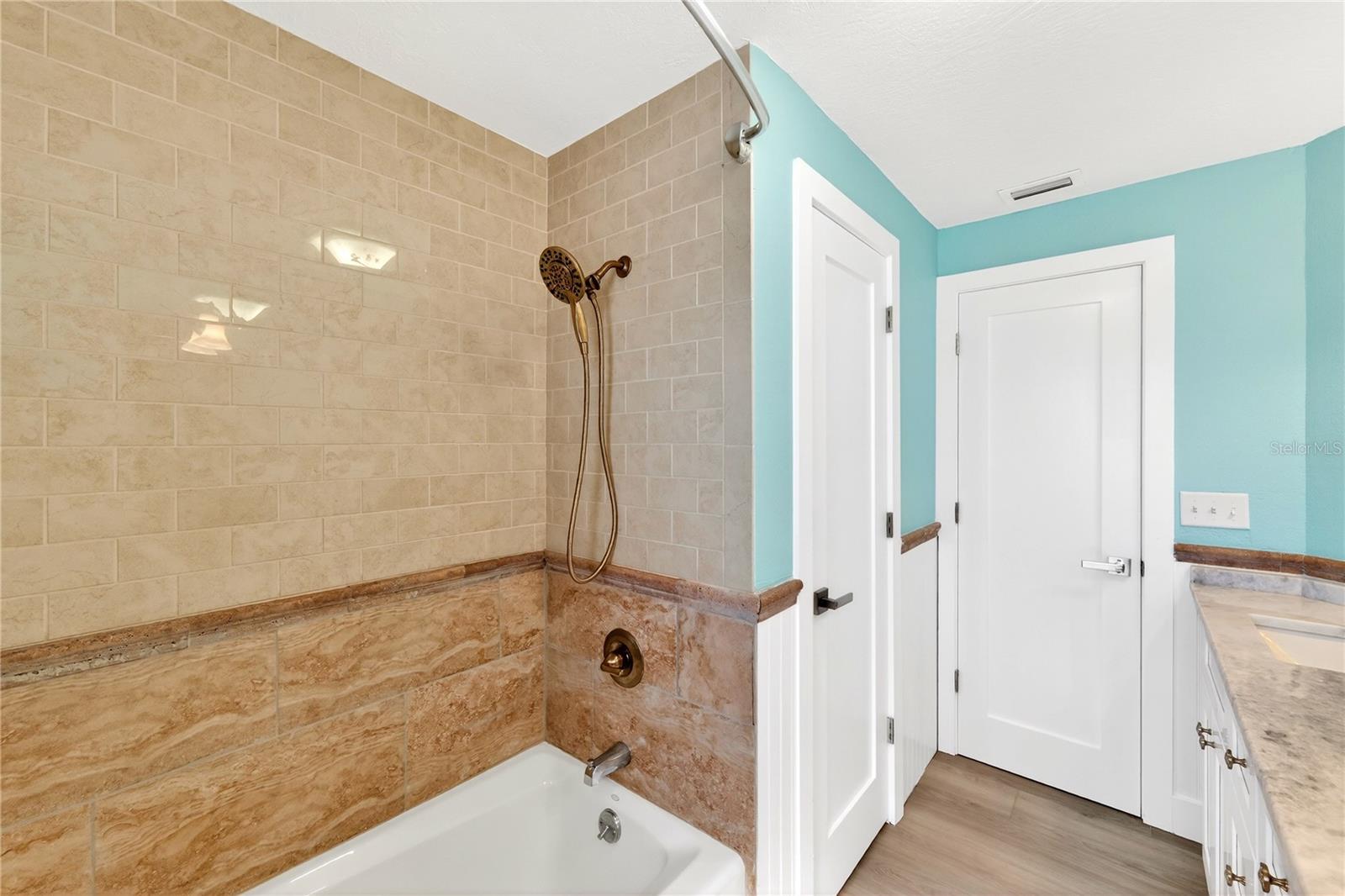 6410 3rd Palm Pt Property Photo 46
