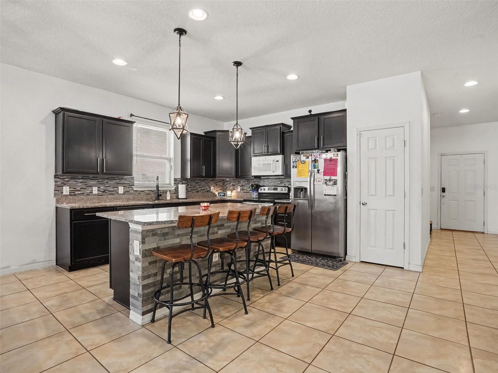 8706 Hinsdale Heights Dr Property Photo 6