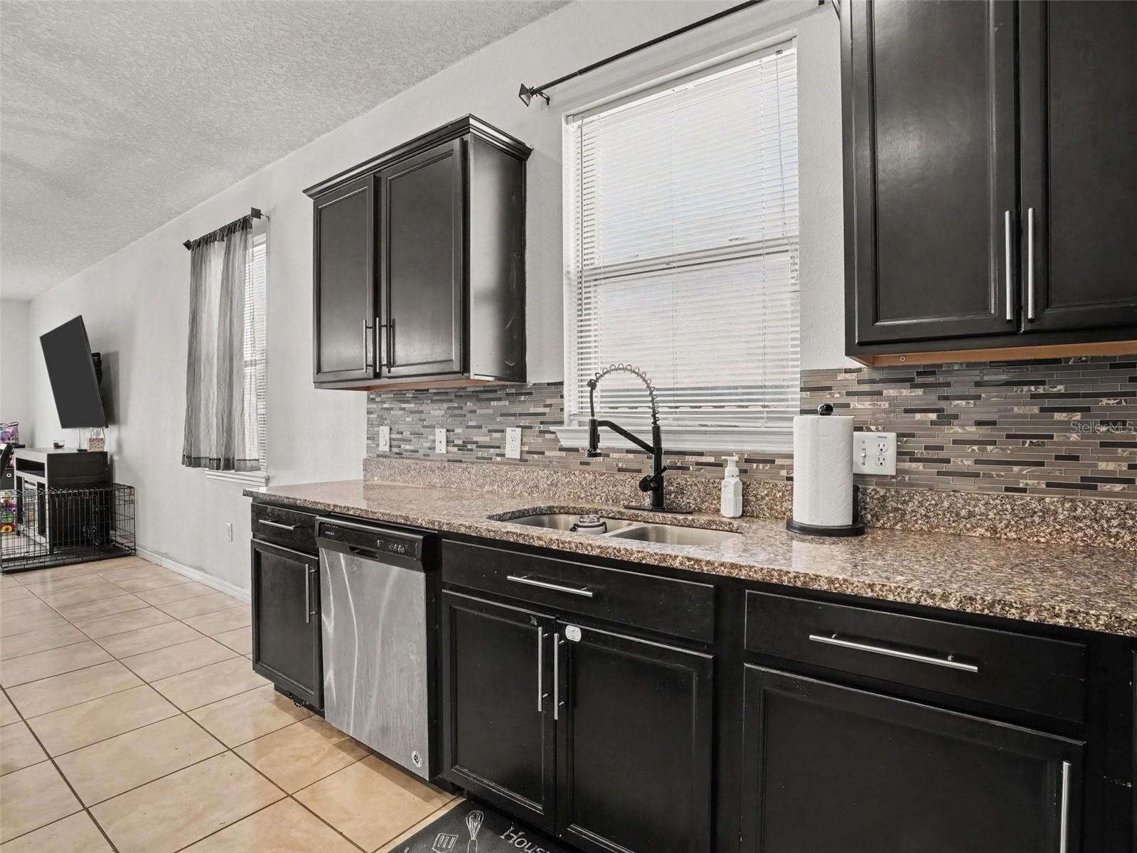 8706 Hinsdale Heights Dr Property Photo 8