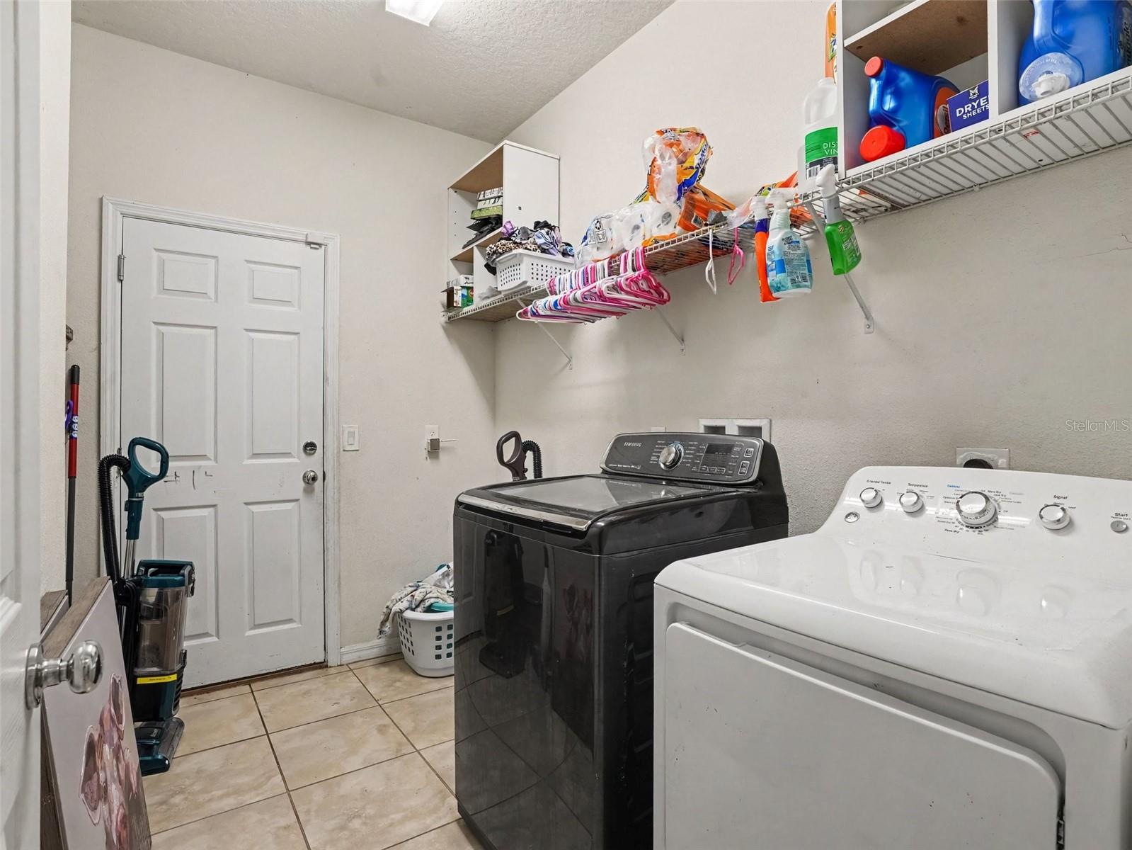 8706 Hinsdale Heights Dr Property Photo 17
