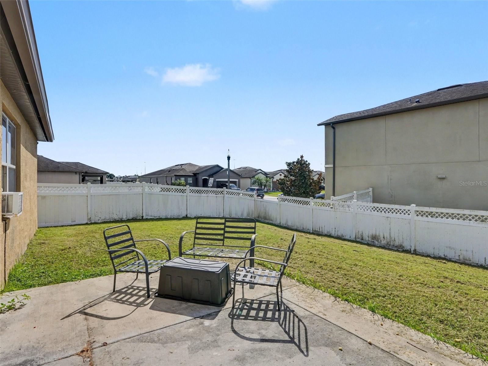 8706 Hinsdale Heights Dr Property Photo 18