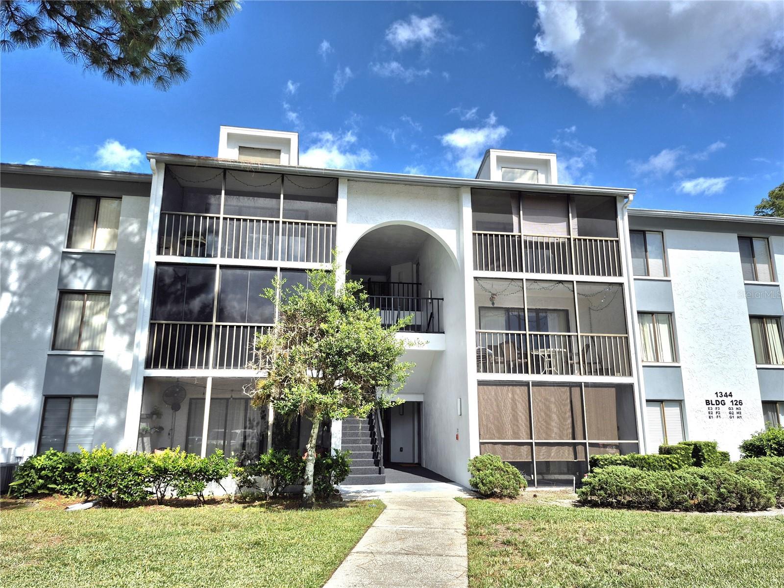 1344 PINE RIDGE CIR E #H3 Property Photo 1