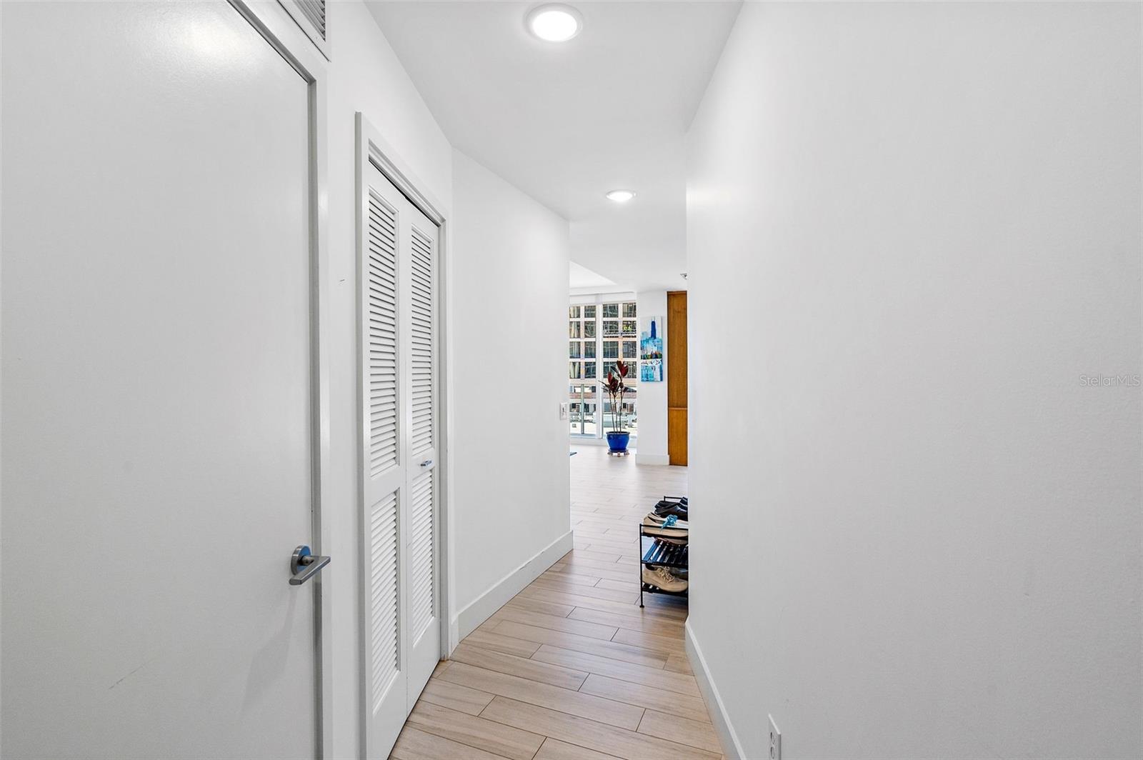 175 1st St S #1003 Property Photo 37