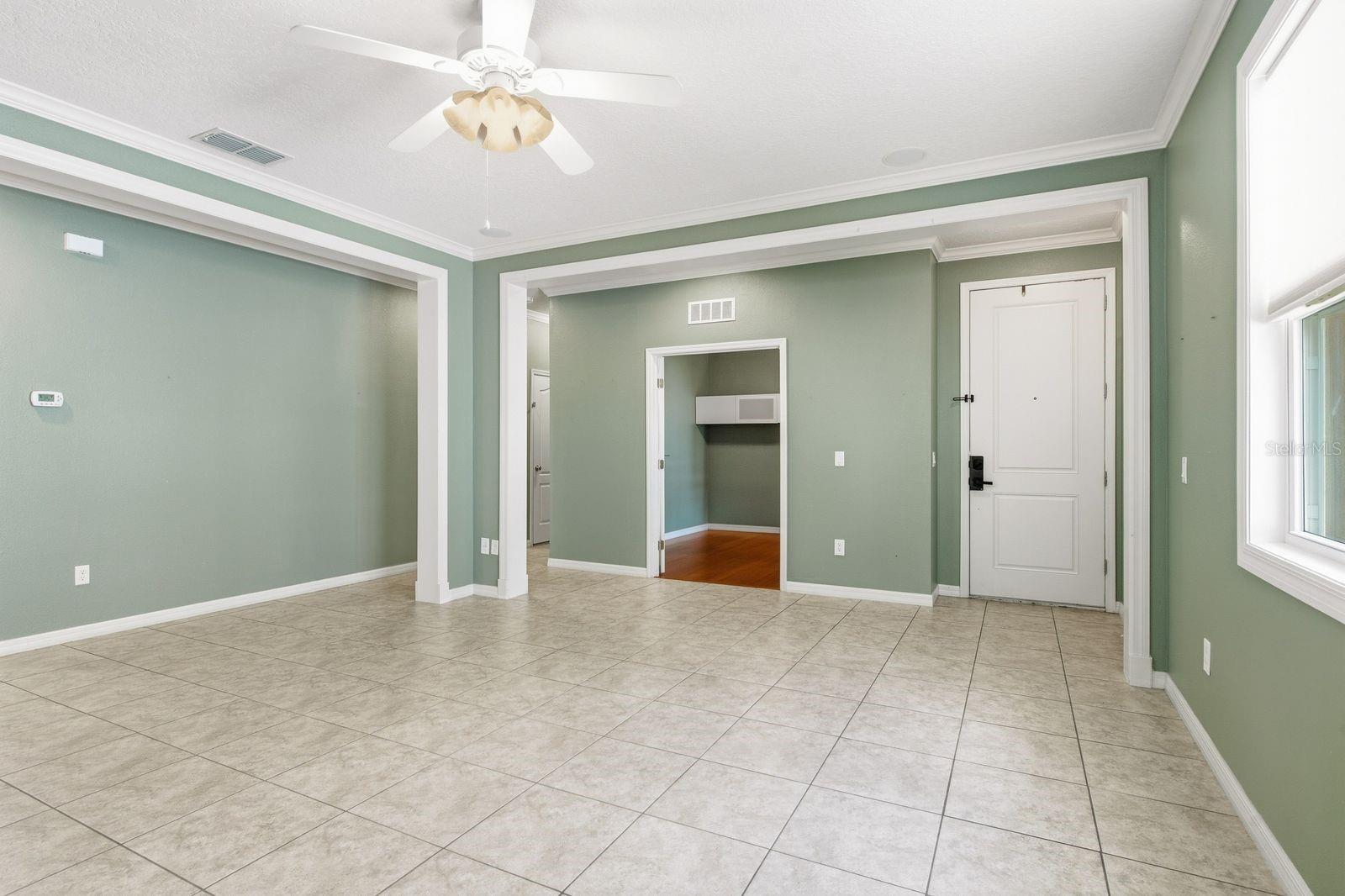 TB8553751 Property Photo 6