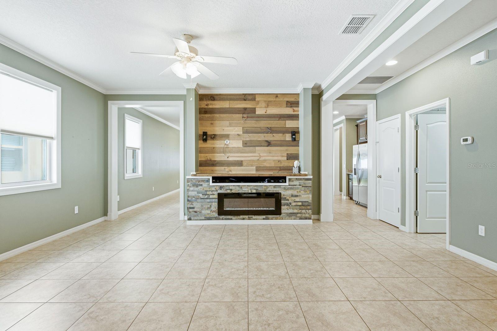 TB8553751 Property Photo 8