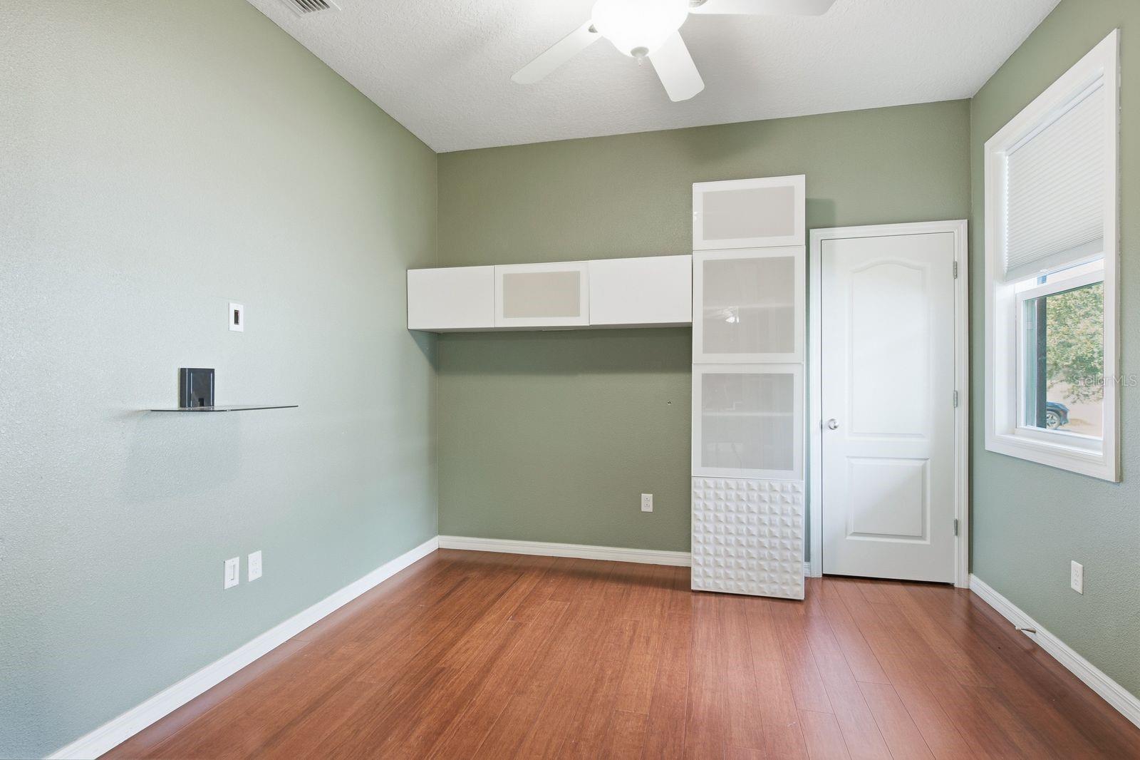 TB8553751 Property Photo 9