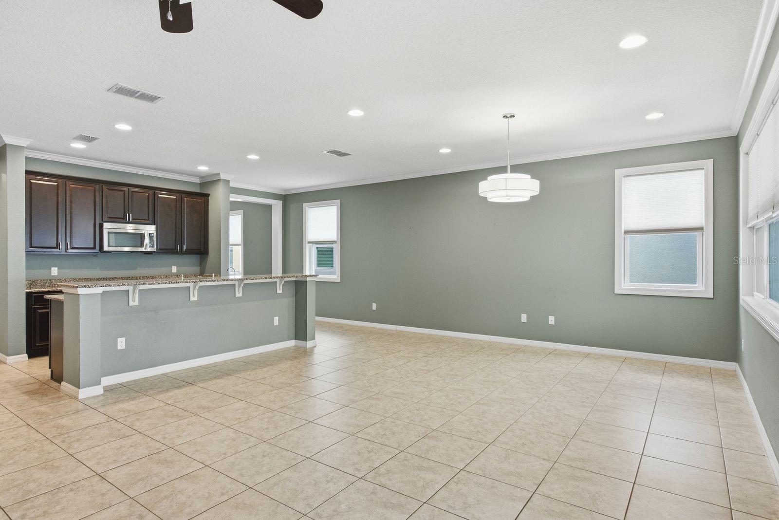 TB8553751 Property Photo 14