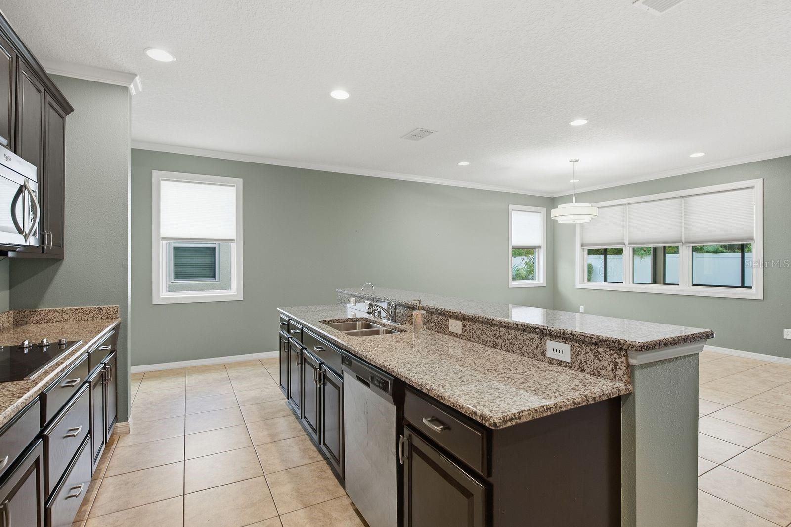 TB8553751 Property Photo 19